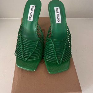 Steve Madden Bonds Heel